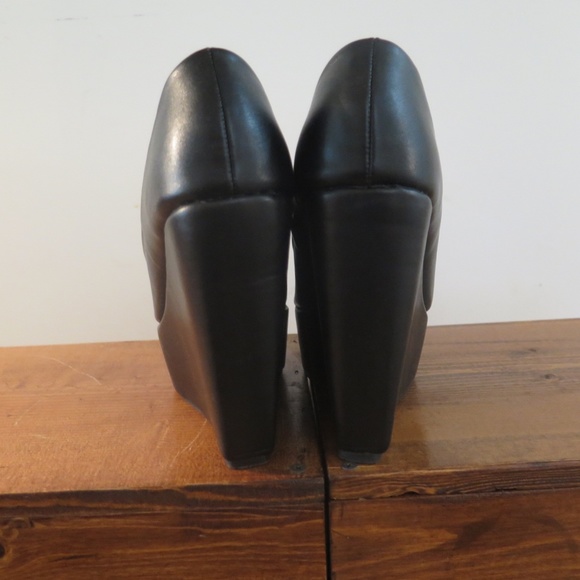 Platform Wedge with Gold Open Toe - Picture 3 of 3